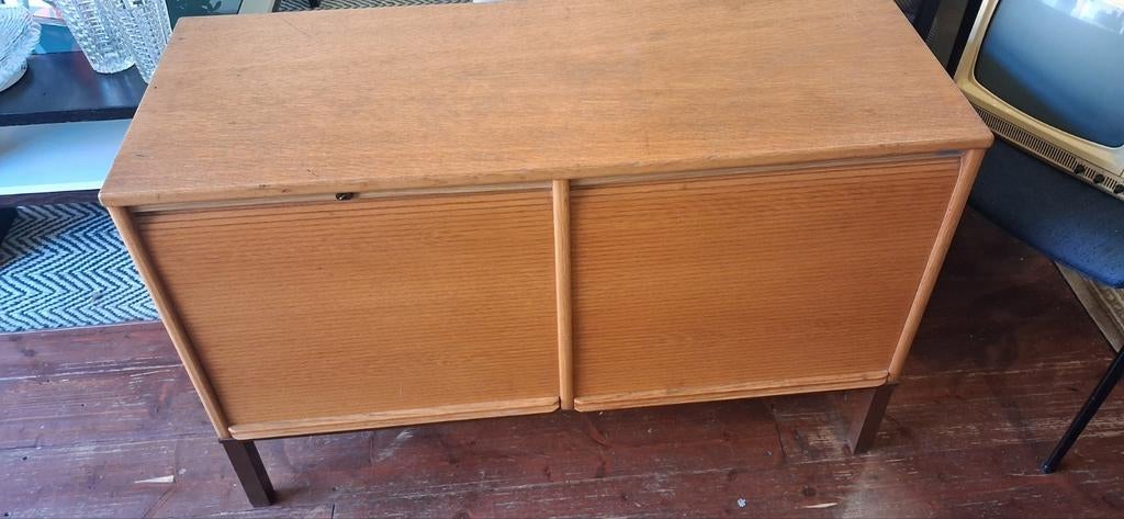 Vintage kastje met roldeur, Ophalen, Meerdere deuren, 50 tot 100 cm, Onbekend