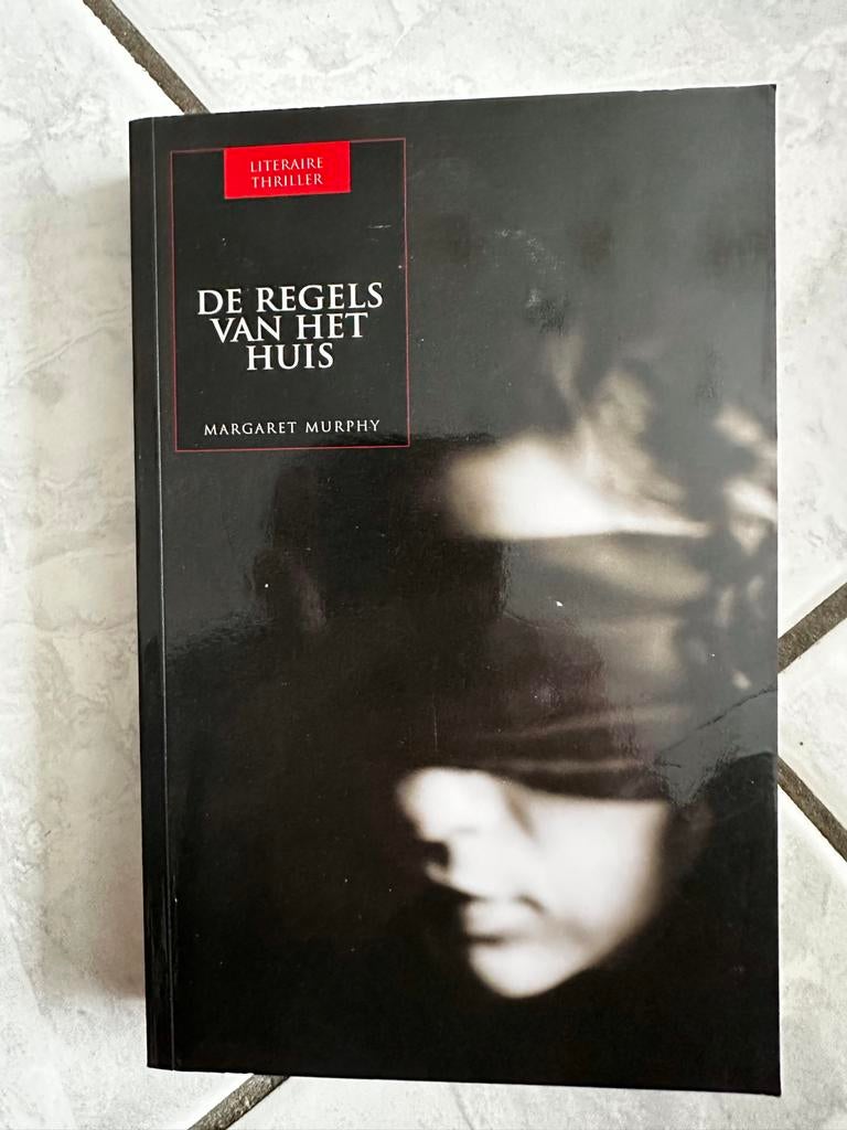 De Regels van het Huis - Margaret Murphy, Ophalen of Verzenden, Zo goed als nieuw, Tv-bewerking