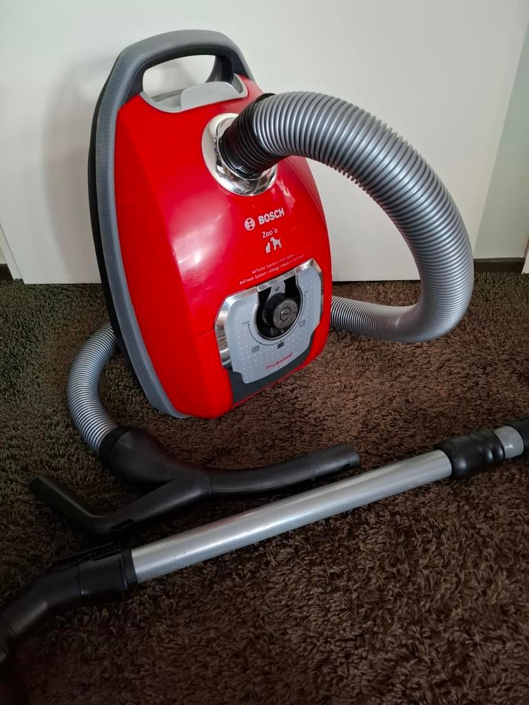 Stofzuiger Bosch Zoo'o ProAnimal, Witgoed en Apparatuur, Stofzuigers, Ophalen, Gebruikt, Minder dan 1200 watt, Stofzuiger