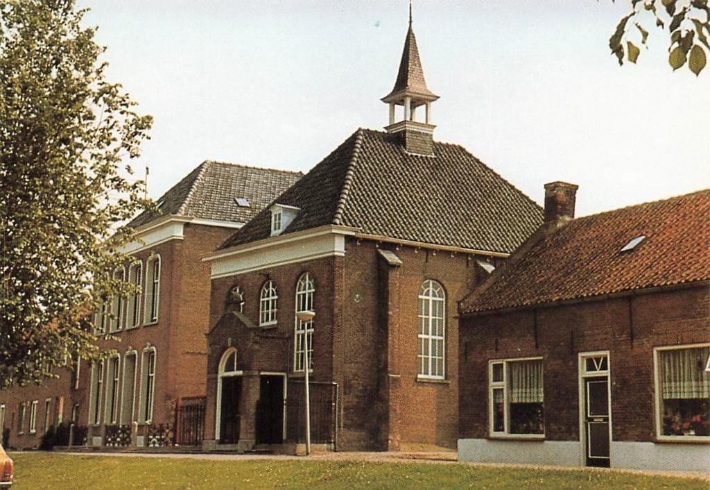 Standdaarbuiten, Ned. Herv. Kerk, Verzamelen, Ophalen of Verzenden, 1980 tot heden, Ongelopen, Noord-Brabant