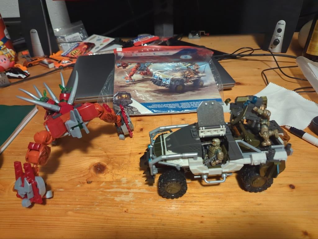 Halo mega construx bloks forgehog vs banished Goliath, Ophalen of Verzenden, Zo goed als nieuw, Megabloks