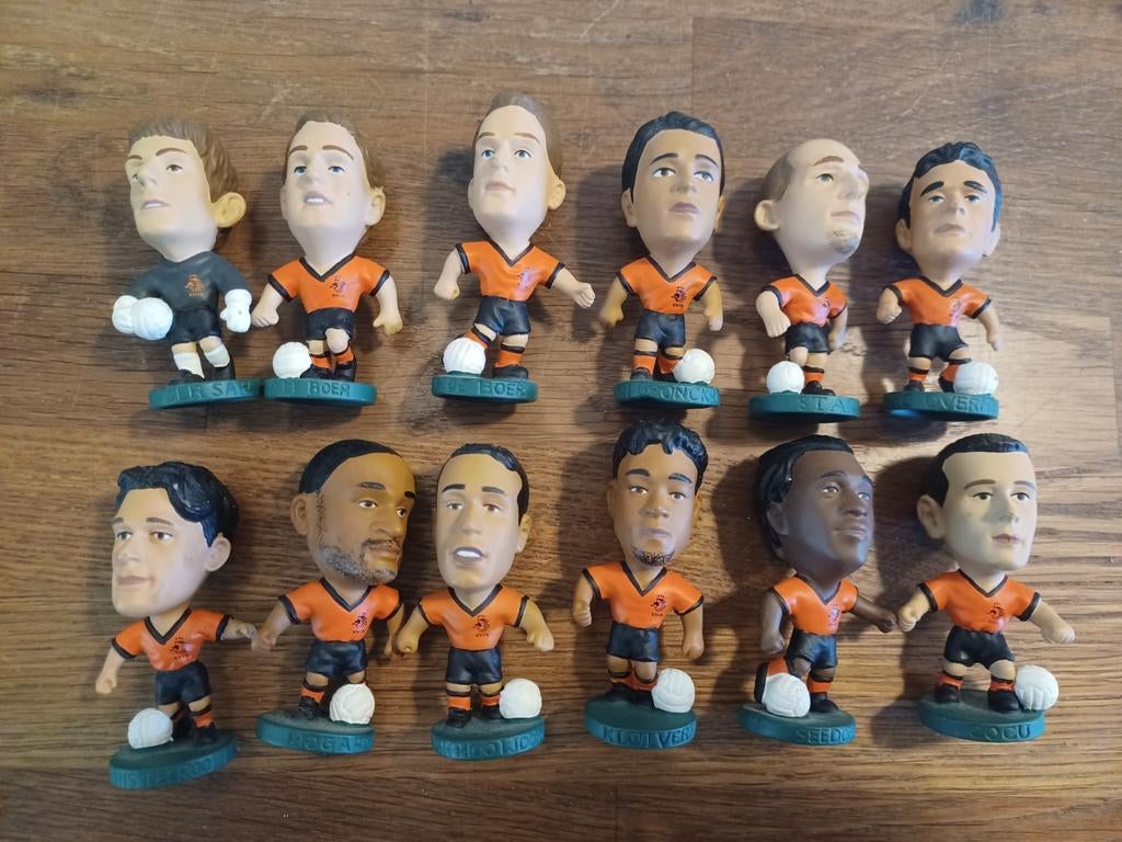 12 poppetjes Nederlands elftal voetbal, Verzamelen, Sportartikelen en Voetbal, Ophalen, Gebruikt, Overige binnenlandse clubs, Beeldje of Poppetje