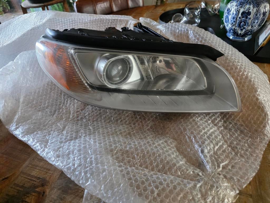 Volvo v70 2008/2016 koplamp rechts Xenon 31214348, Auto-onderdelen, Ophalen of Verzenden, Volvo