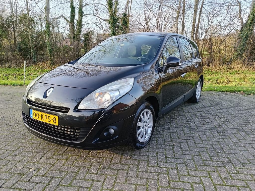 Renault Grand Scenic 1.4 TCE 7 Persoons, clima, trekhaak., Voorwielaandrijving, Euro 5, 4 cilinders, 7 stoelen