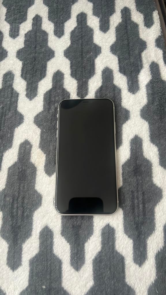 iPhone 11, Telecommunicatie, Mobiele telefoons | Apple iPhone, 80 %, Wit, Zo goed als nieuw, 64 GB