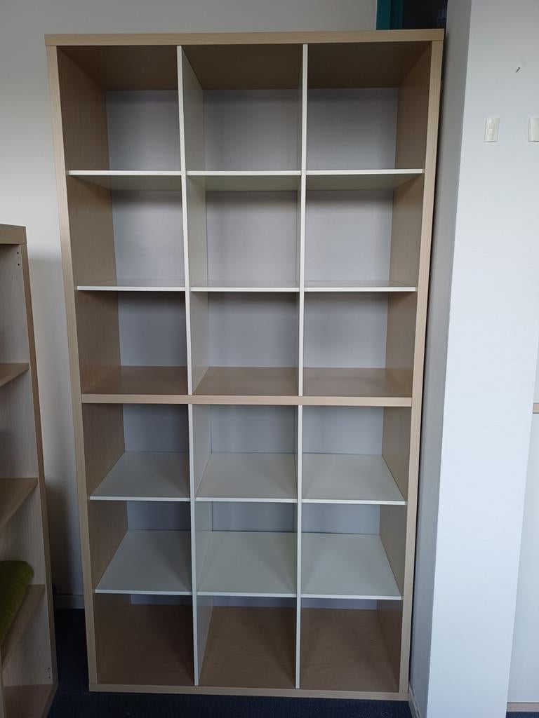 Magiker Ikea boekenkast, Huis en Inrichting, Ophalen of Verzenden, Zo goed als nieuw, 25 tot 50 cm, 200 cm of meer