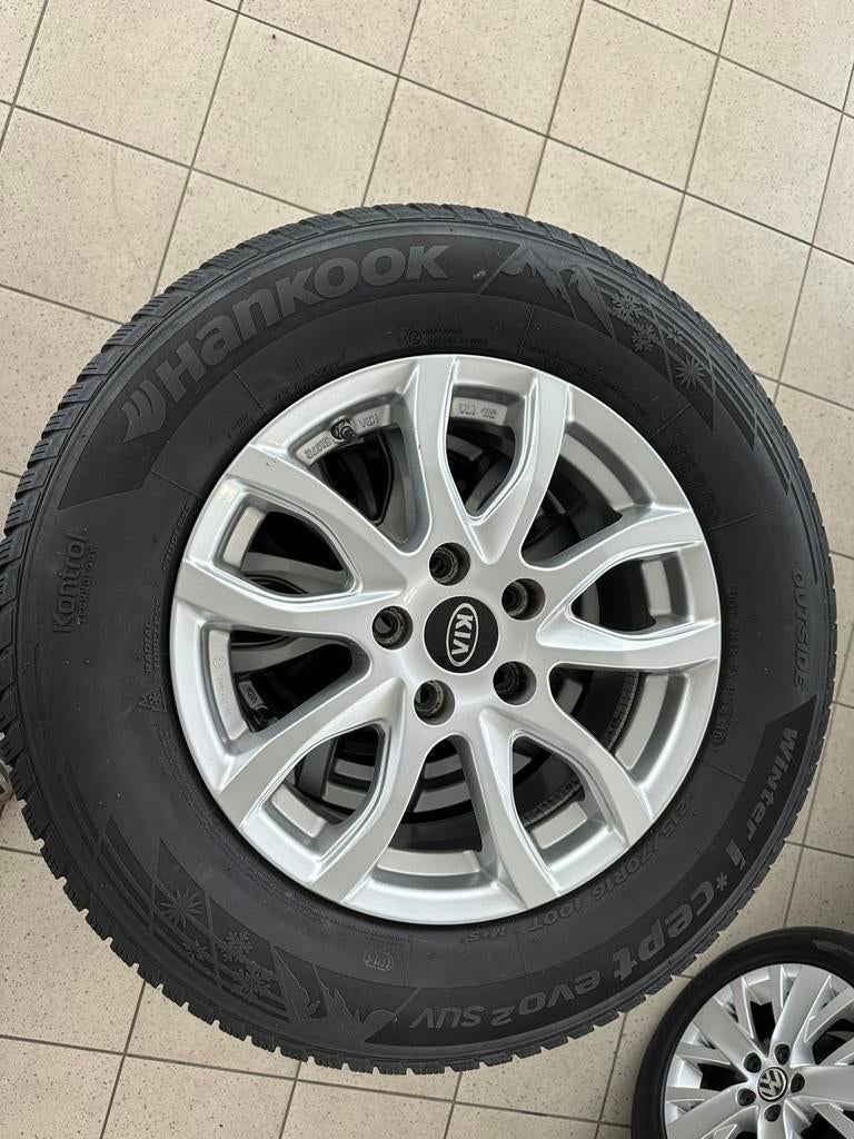 Kia sportage winterbanden set, Auto-onderdelen, Banden en Velgen, 16 inch, Banden en Velgen, Personenwagen, Gebruikt