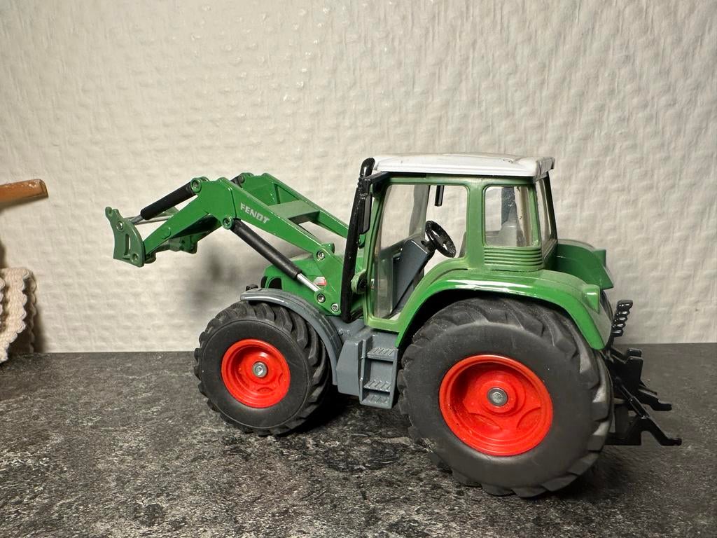 Siku Fendt 716 - Schaal 1:32, Ophalen of Verzenden, Zo goed als nieuw, Tractor of Landbouw, Overige merken