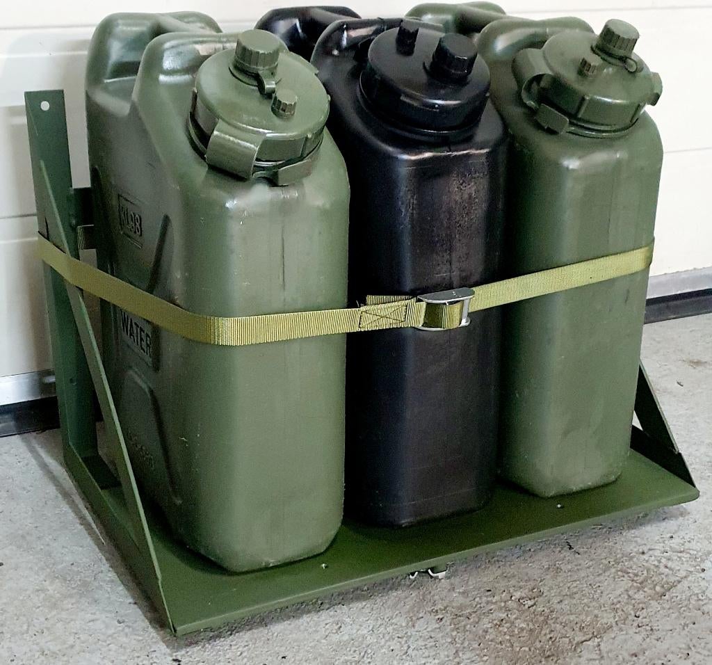 Noodpakket Professionele 20 Liter Landmacht Jerrycan Oorlog, Verzenden, Zo goed als nieuw