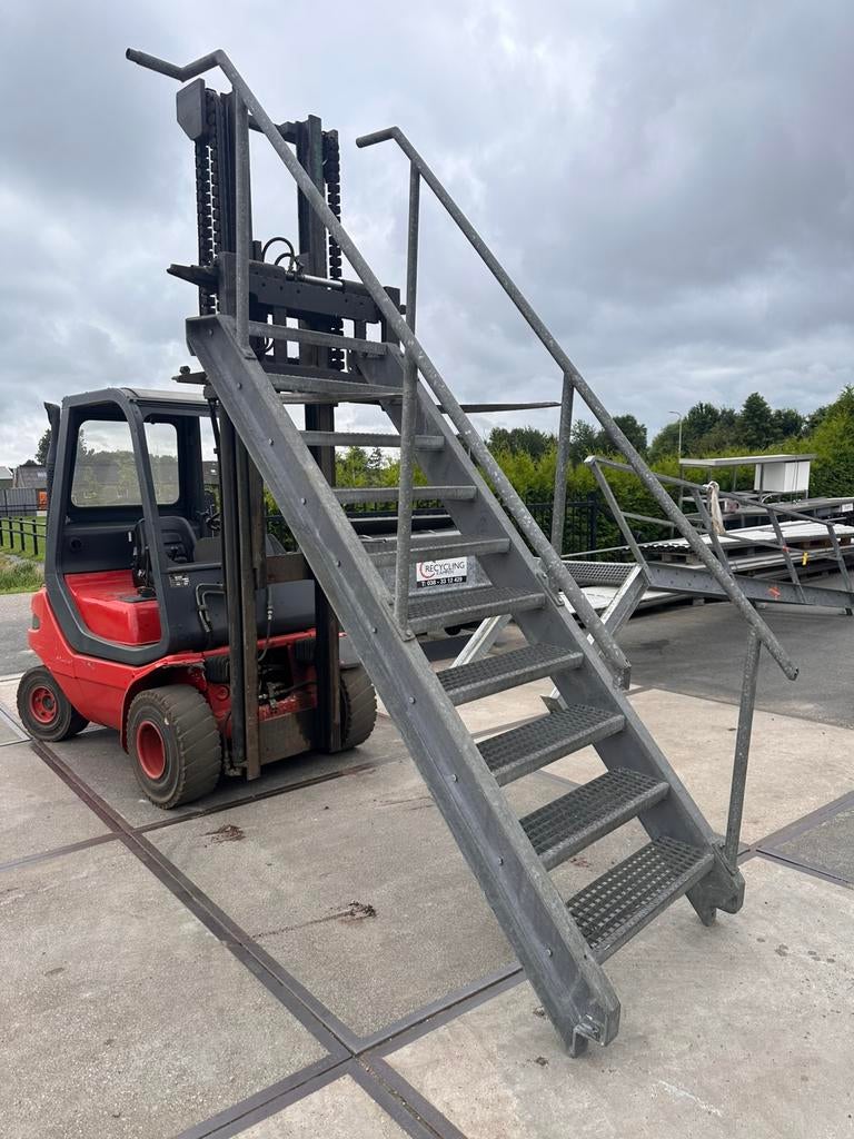 Gegalvaniseerde steektrap bordestrap wenteltrap trappen 32, Ophalen of Verzenden, 2 tot 4 meter