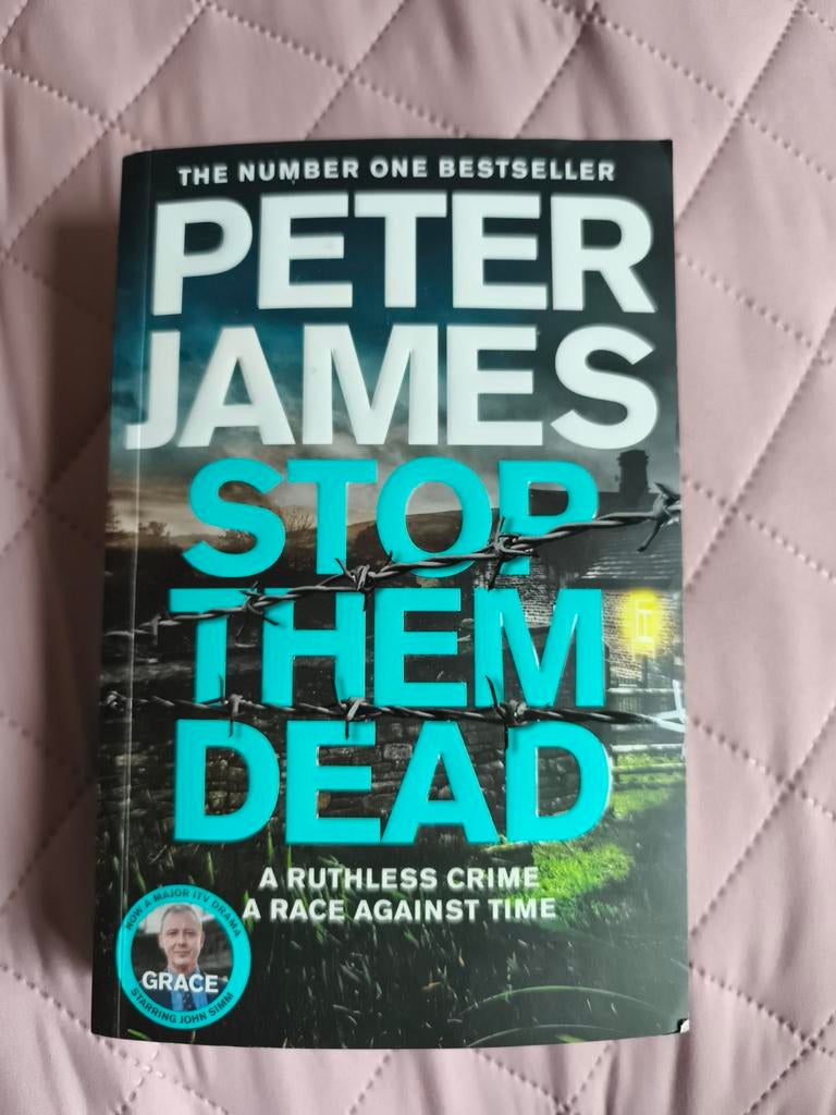 Stop Them Dead - Peter James, Ophalen of Verzenden, Zo goed als nieuw, Peter James, Tv-bewerking