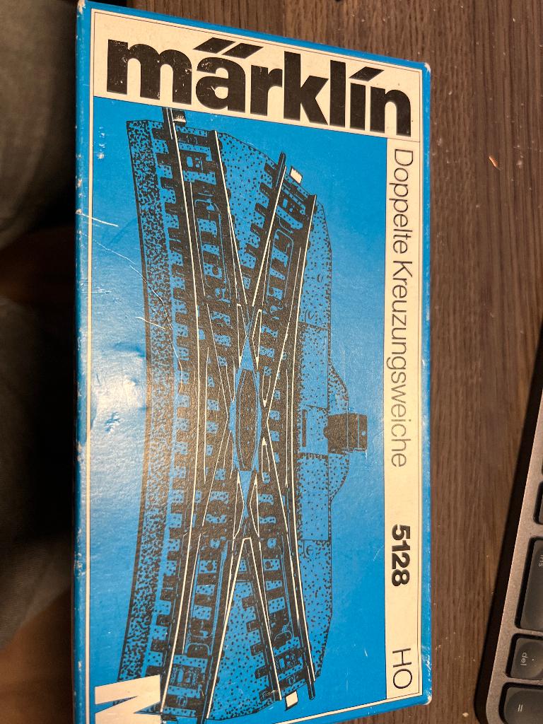 Marklin kruiswissel 5128 lege doos m raiks, Hobby en Vrije tijd, Modeltreinen | H0, Wisselstroom, Gebruikt, Overige typen, Ophalen of Verzenden