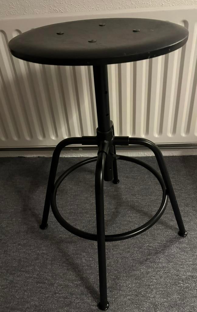 Ikea kruk verstelbaar, Huis en Inrichting, Krukjes, Ophalen of Verzenden, Zo goed als nieuw, Hout