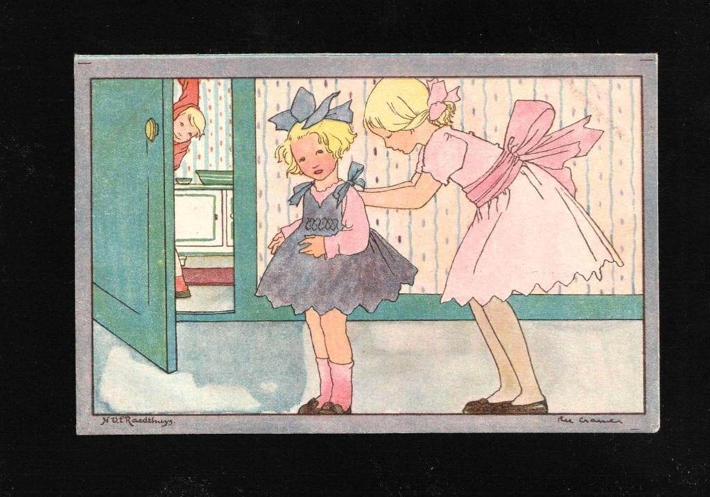 Rie Cramer serie Tilanus Vriezenveen mooie jurk aantrekken, Verzenden, 1920 tot 1940, Ongelopen, Sterren en Beroemdheden