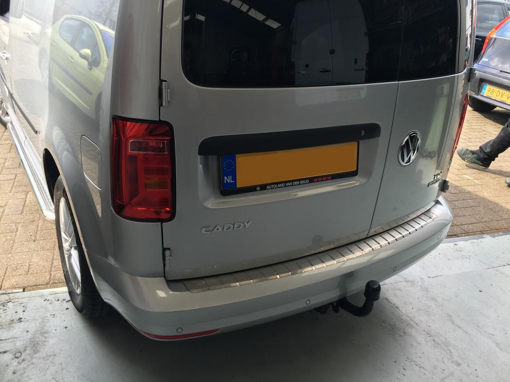 VW Caddy MK IV achterbumper-plaat, Auto diversen, Tuning en Styling, Niet ingevuld, Niet ingevuld, Niet ingevuld