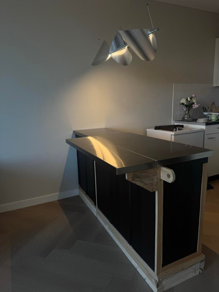 RVS Keukeneiland eetbar - 2 bamboe trolleys met verhoging, Ophalen, Bruin, Overige typen, Zo goed als nieuw