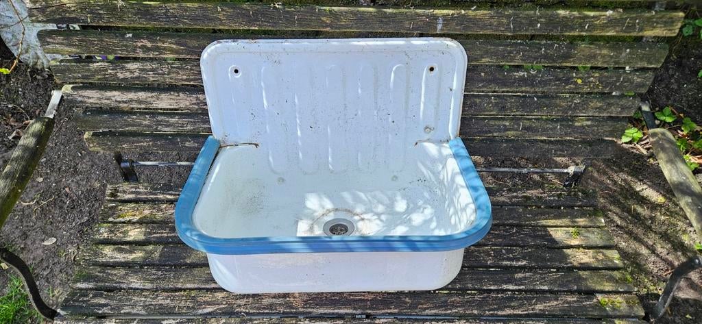 Oude Emaille wasbak / stortbak, Ophalen, Gebruikt, Minder dan 2 meter, 40 tot 60 mm