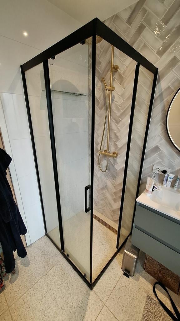 Douchecabine met defecte deur - Gratis af te halen, Doe-het-zelf en Verbouw, Sanitair, Ophalen of Verzenden, Gebruikt, Glas, Douche