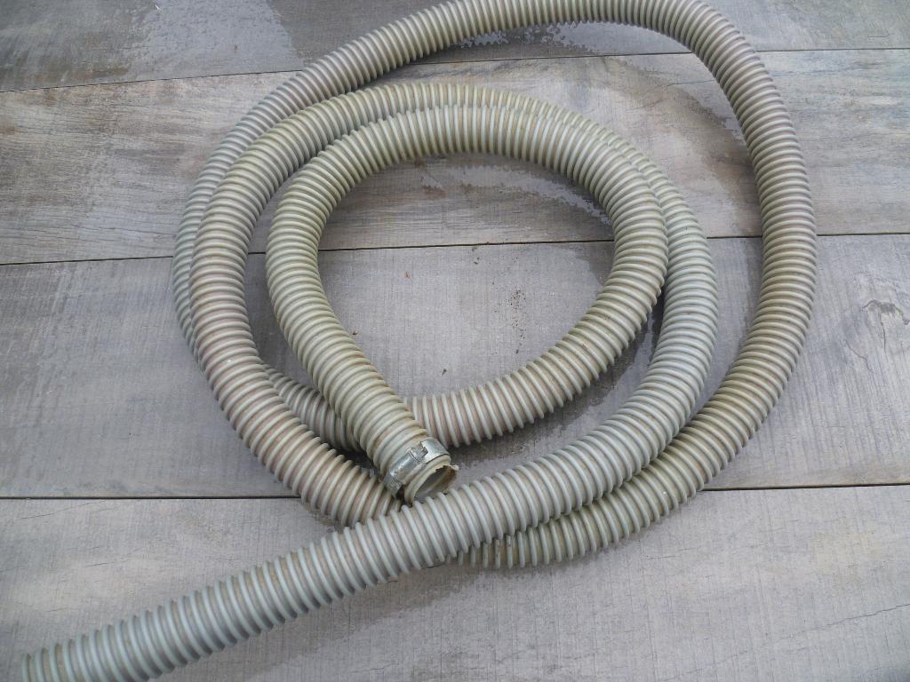 gratis afvoerslang, Ophalen, Zo goed als nieuw