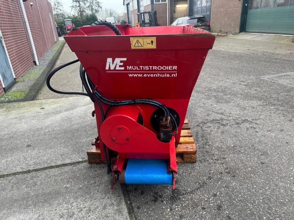 Evenhuis instrooibak zaagselstrooier, Ophalen, Voertechniek