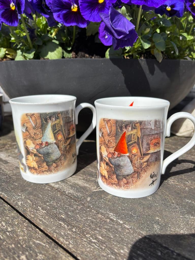 Douwe Egberts Rien Poortvliet 2 x hoge mok David de Kabouter, Verzenden, Overige stijlen, Kop(pen) en/of Schotel(s)