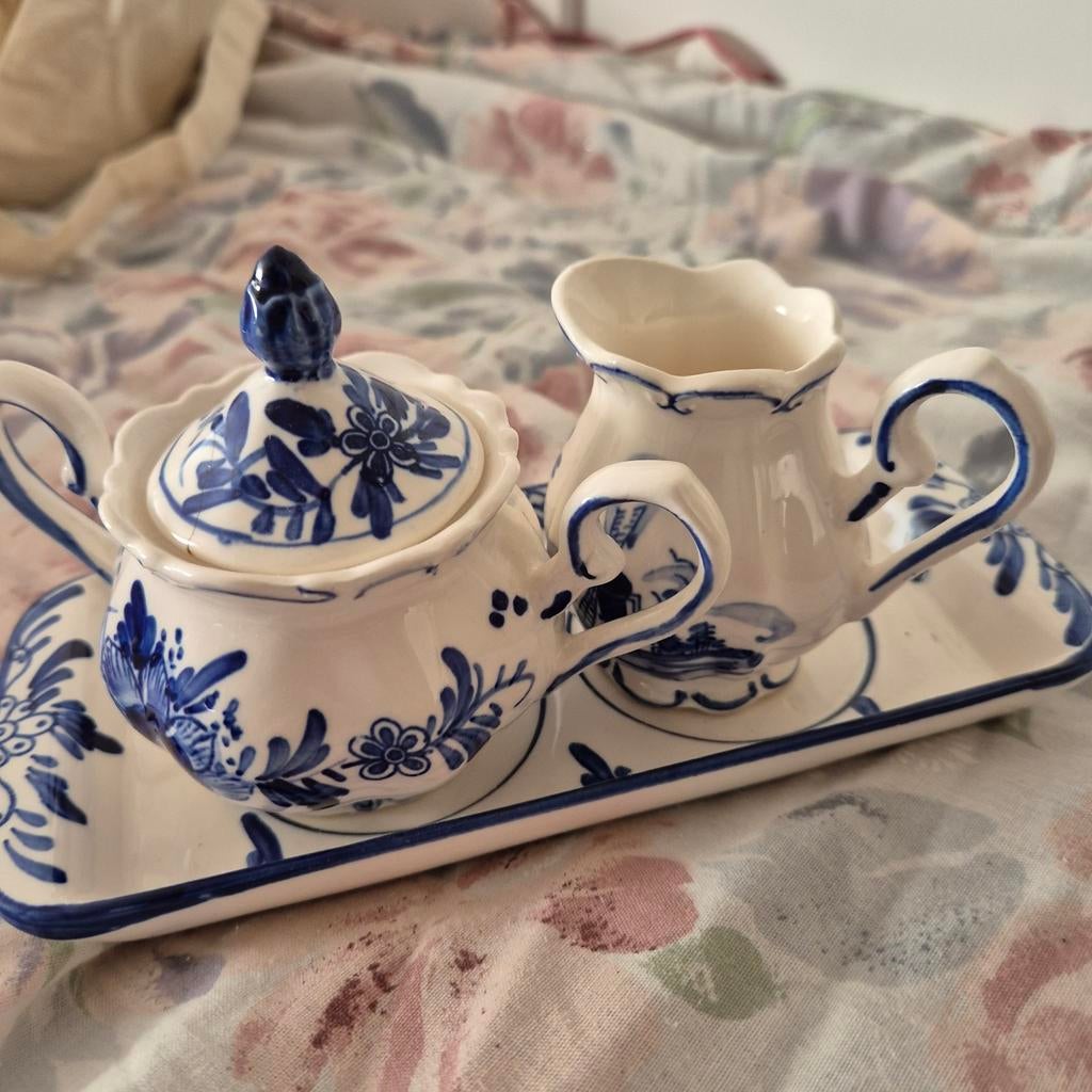 Delfts Blauw Suikerpotje, Melkkannetje en Dienblad, Gebruikt, Overige typen, Ophalen of Verzenden, Overige stijlen