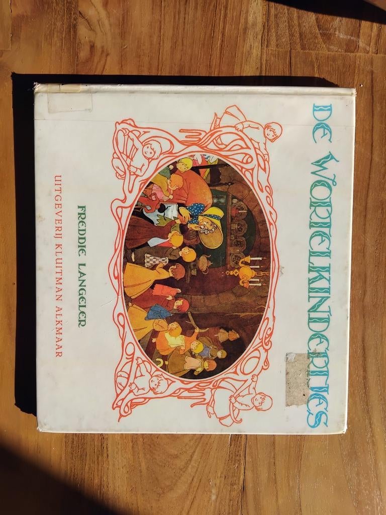 De Wortelkinderen - Freddie Langeler. Vrije school boek, Boeken, Ophalen of Verzenden, Fictie algemeen