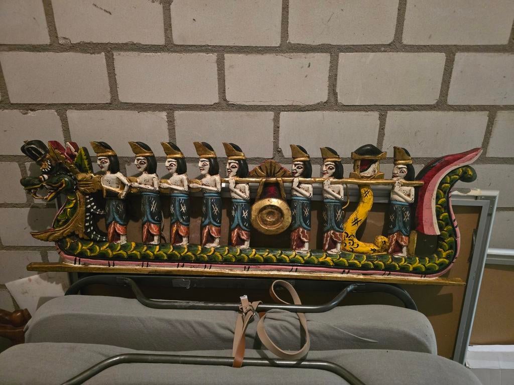 Decoratieve houten drakenboot met figuren, Ophalen of Verzenden