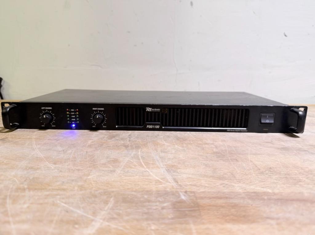 Power Dynamics PDD1100 Versterker amplifier, Ophalen of Verzenden, Zo goed als nieuw, 500 tot 1000 watt, P.A.