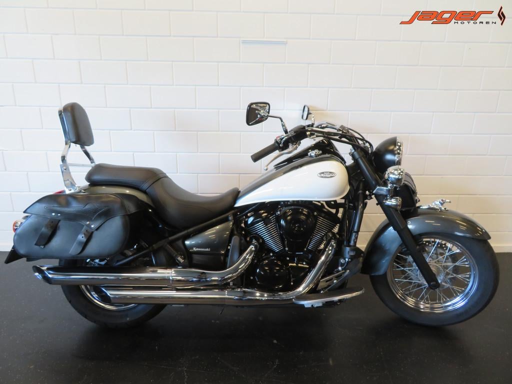 Kawasaki VN 900 CLASSIC ZEER FRAAI! TASSEN (bj 2013), Motoren, Motoren | Kawasaki, Bedrijf, Chopper
