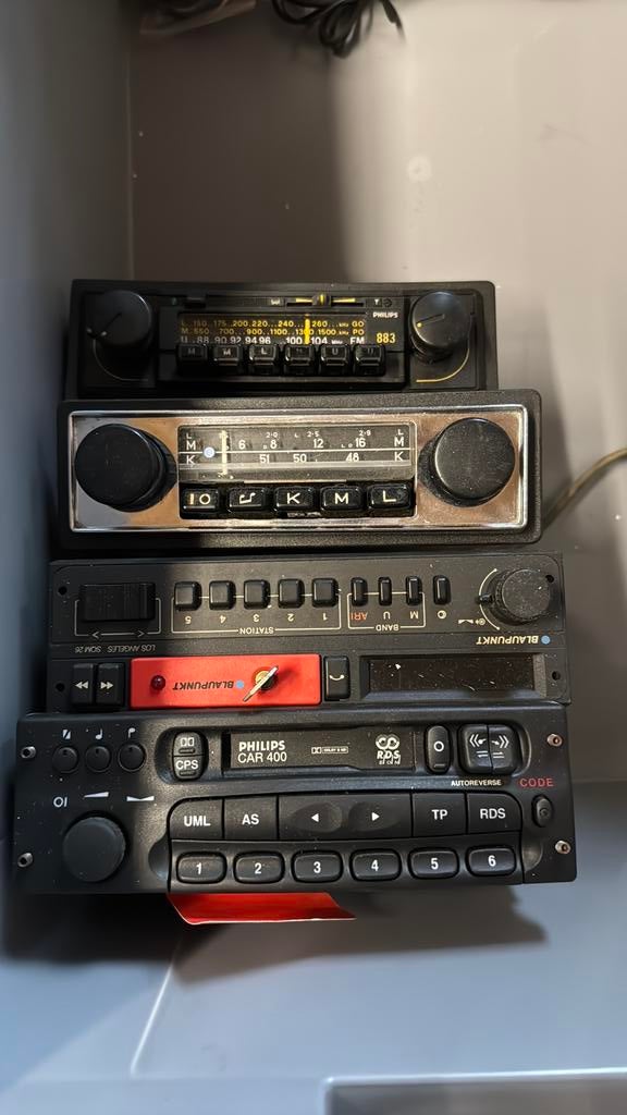 4 oude autoradio’s, Gebruikt, Ophalen of Verzenden, NA, NA