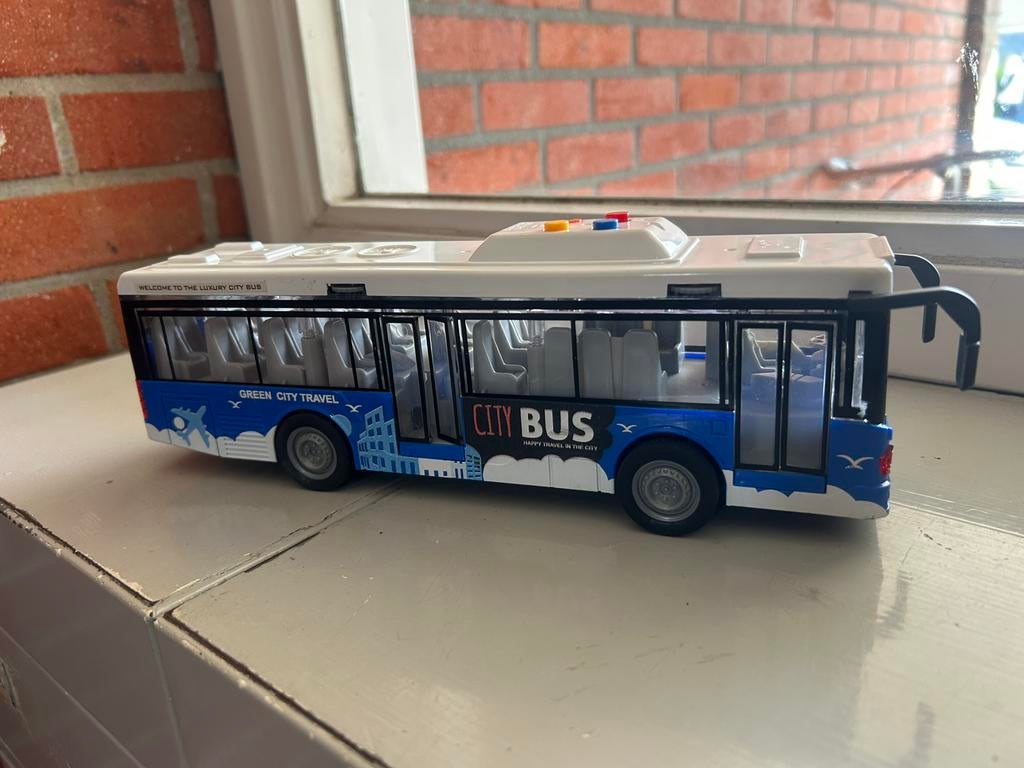 Realistische Speelgoed Stadsbus met Licht en Geluid, Ophalen of Verzenden, Zo goed als nieuw, Bus of Vrachtwagen, SIKU