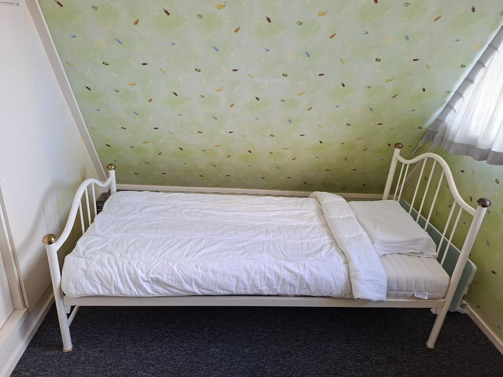 bed en matras, Ophalen, Gebruikt, 90 cm, Eenpersoons