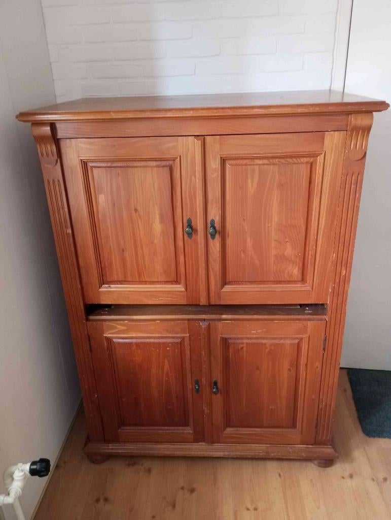 Grenen kast, Ophalen