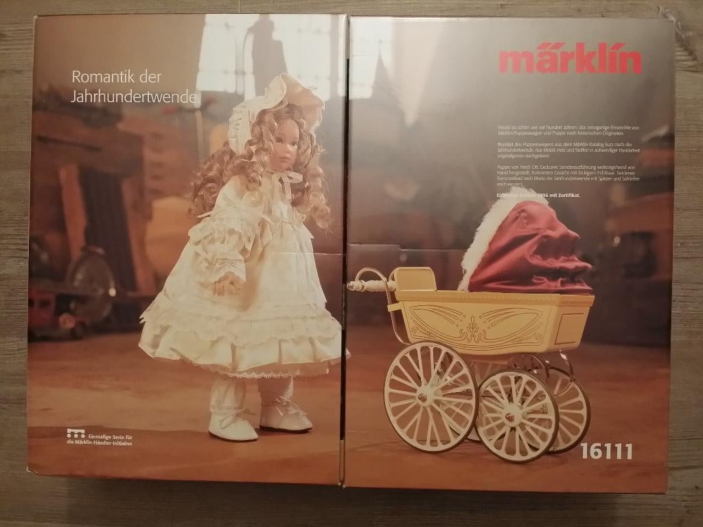 *UNIEK* Märklin 16111 Poppenwagen met pop HEIDI ** NIEUW **, Ophalen of Verzenden, Nieuw, Pop, Levensecht of Reborn