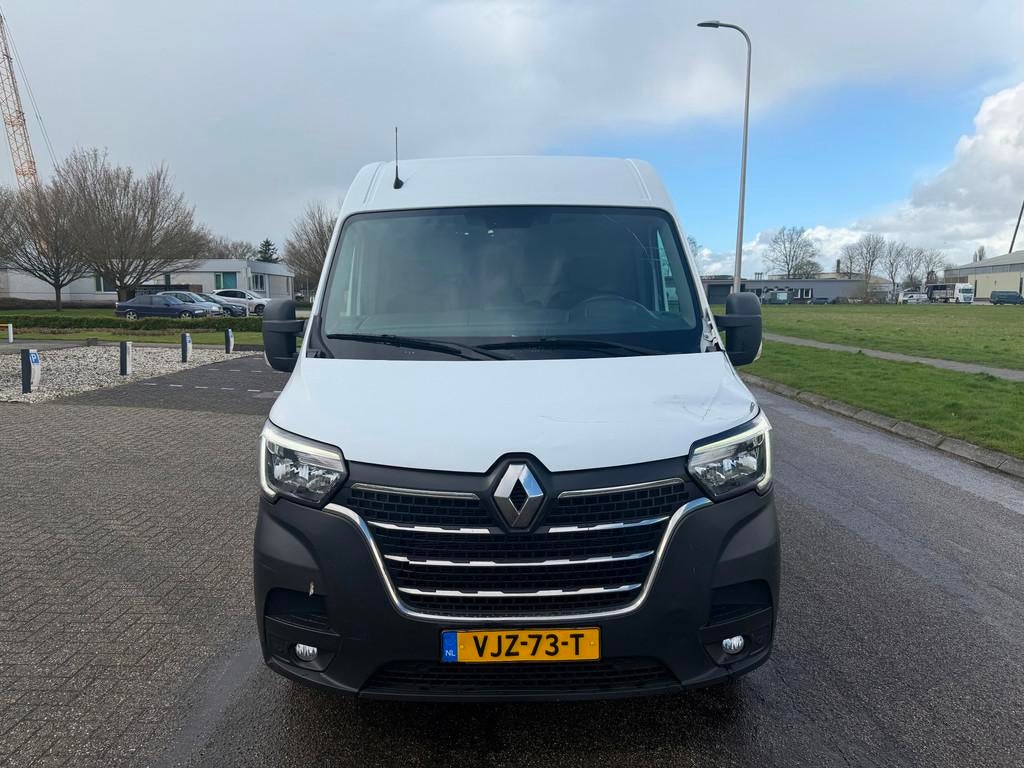 Renault Master T35 2.3 dCi 150 L3H3 Energy 2021, Voorwielaandrijving, Stof, Gebruikt, 4 cilinders
