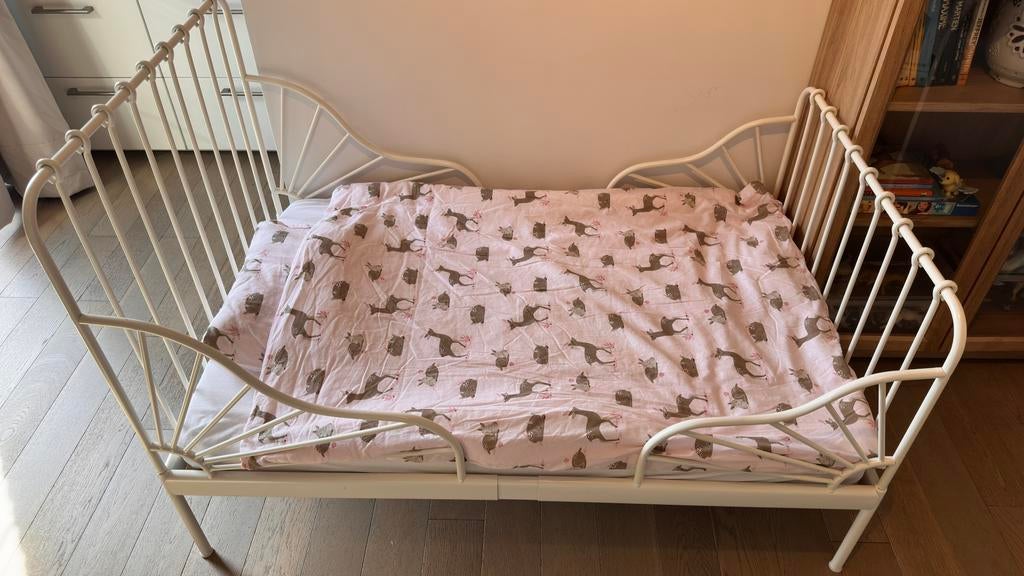 Ikea MINNEN meegroeibedje, Kinderen en Baby's, Kinderkamer | Bedden, Ophalen, Gebruikt, 70 tot 85 cm, Matras