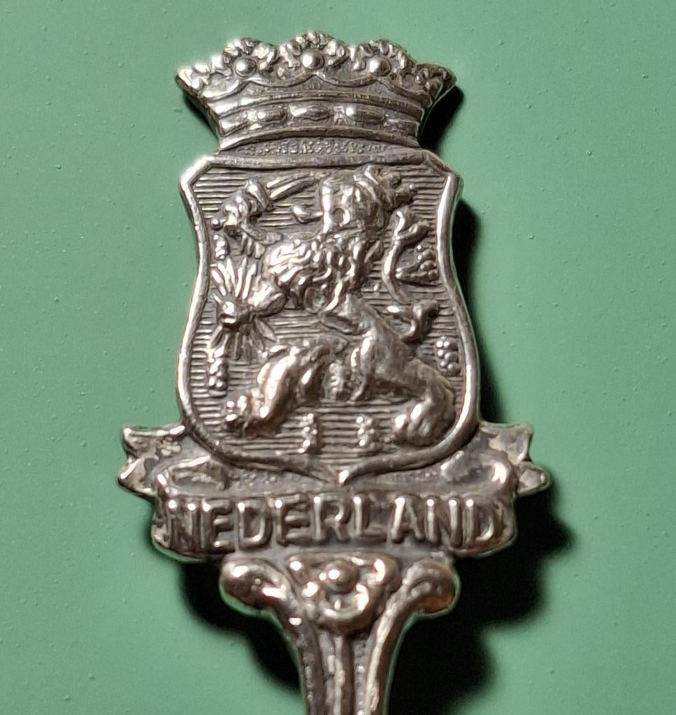 Theelepel Douwe Egberts uit 1953 - wapen van Nederland, Antiek en Kunst, Verzenden