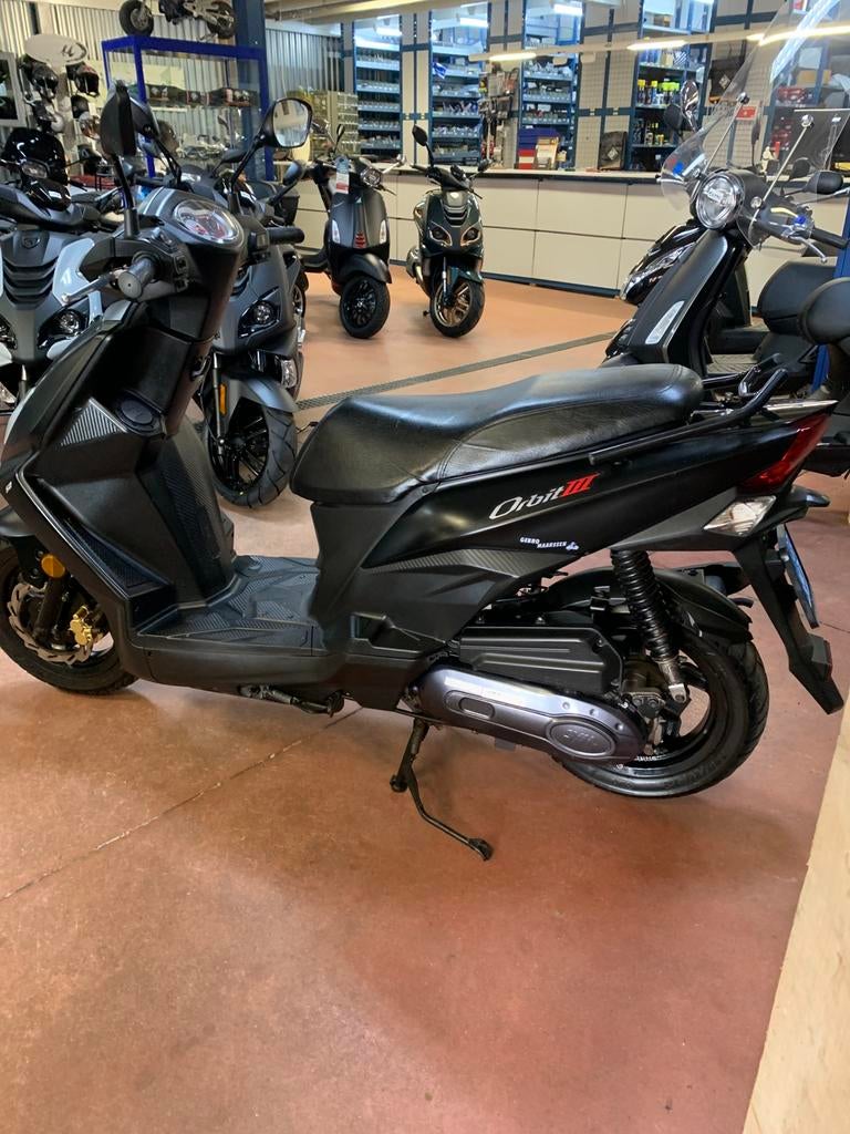 Gebro scooters: Sym orbit III 3 25KM SNOR BJ2024 mat zwart, Gebruikt, Overige modellen, Ophalen of Verzenden, Benzine