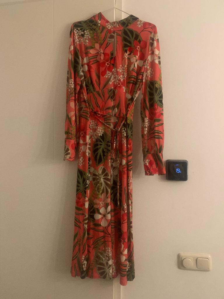 Marc Cain jurk nieuw maat 40 met prijskaartje, Ophalen of Verzenden, Nieuw, Maat 38/40 (M), Onder de knie