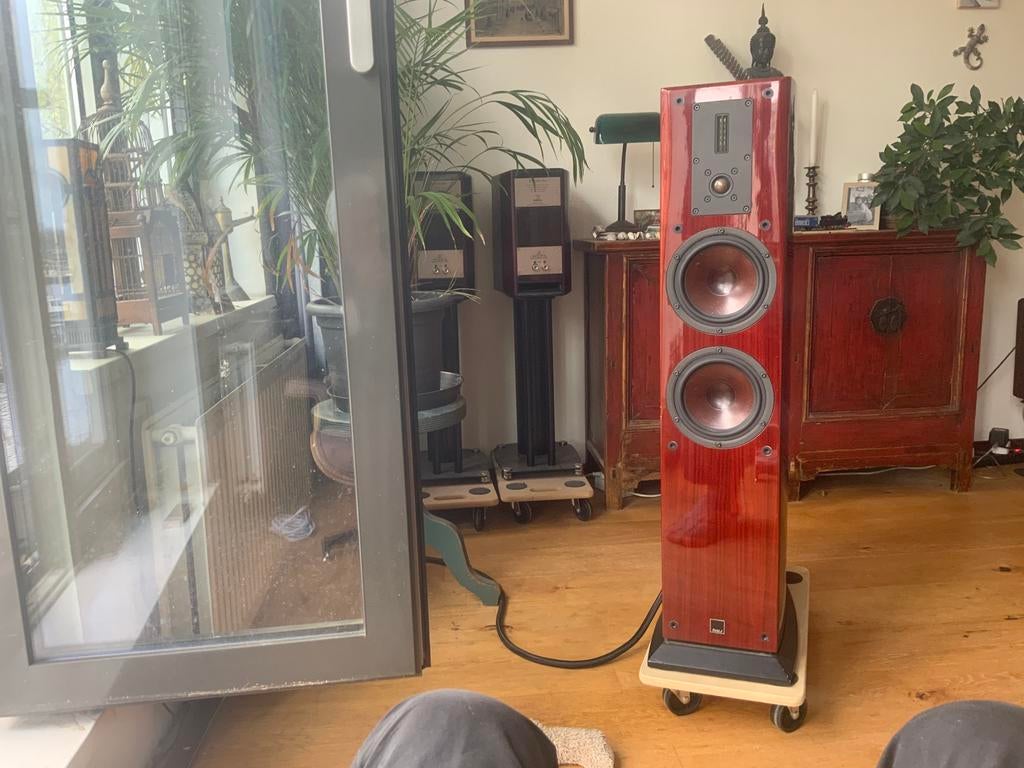 Dali Helicon 400. Zeer muzikale high end speakers., Zo goed als nieuw, 120 watt of meer, Front, Rear of Stereo speakers, Ophalen