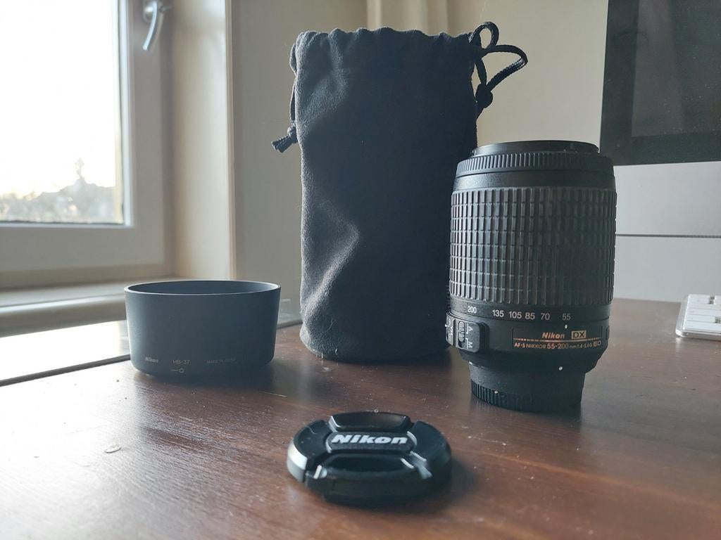 Nikon DX AF-S NIKKOR 55-200mm f/4-5.6G ED VR, Ophalen of Verzenden, Zo goed als nieuw, Telelens, Zoom