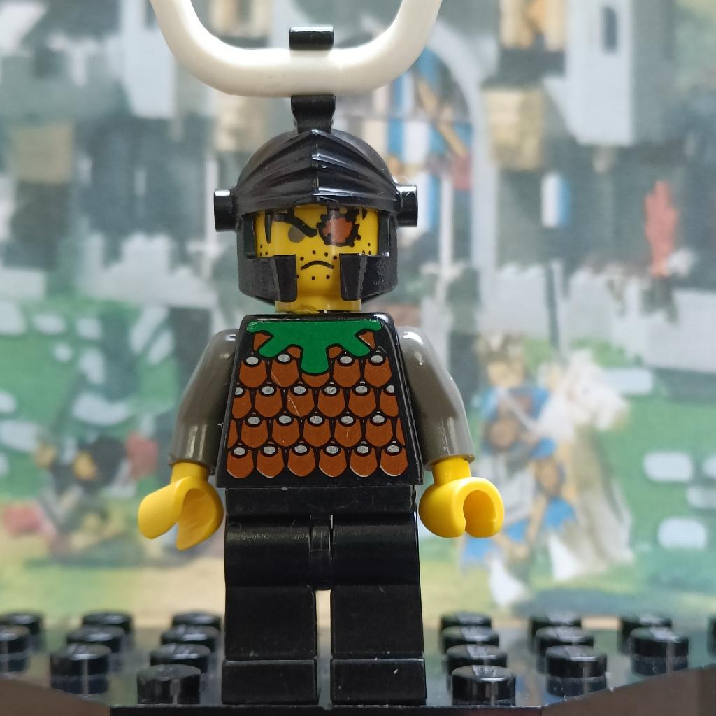 Lego Knights Kingdom I - Gilbert the Bad Black Dragon Helmet, Ophalen of Verzenden, Gebruikt, Losse stenen, Lego