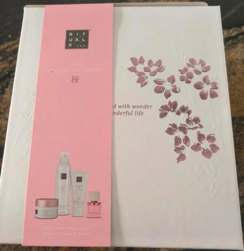 Rituals Sakura giftset set cadeau M, Ophalen of Verzenden, Nieuw, Bad & Douche