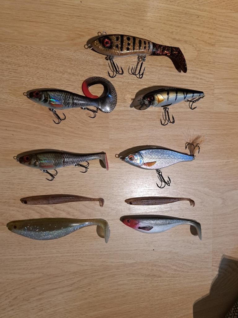 Snoek kunstaas set - Diverse pluggen en shads, Watersport en Boten, Ophalen of Verzenden, Gebruikt, Overige typen