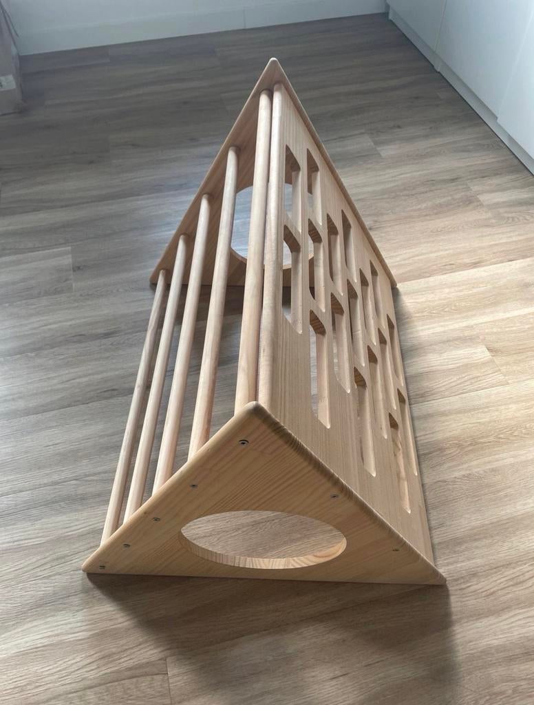 Pickler driehoek klimrek, vanaf 1 jaar, Ophalen, Zo goed als nieuw