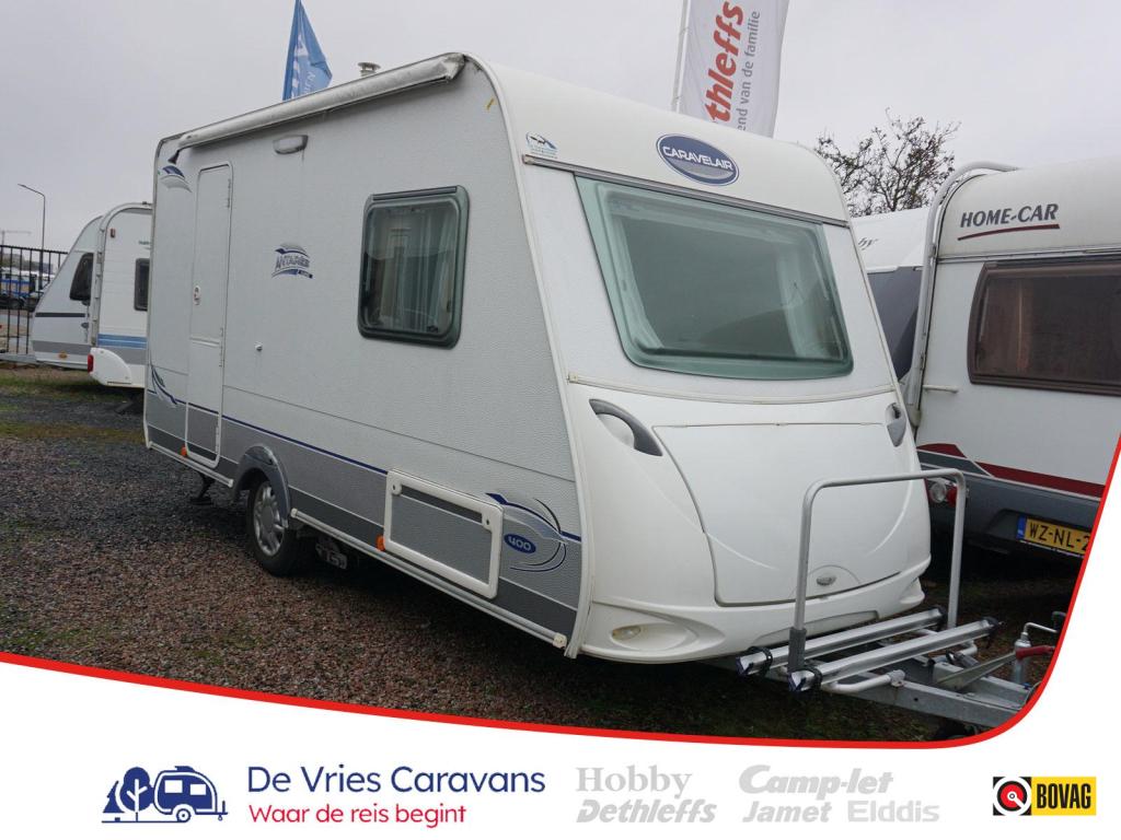Caravelair Antares Luxe 400 incl.voortent,luifel, Caravans en Kamperen, Schokbreker, Bedrijf, Treinzit, 4 tot 5 meter