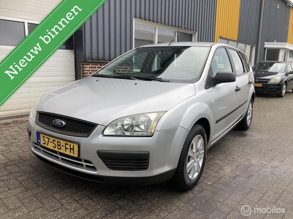 Ford Focus Wagon 1.6-16V Champion TREKHAAK!, Auto's, Ford, 1596 cc, 4 cilinders, 635 kg, Origineel Nederlands