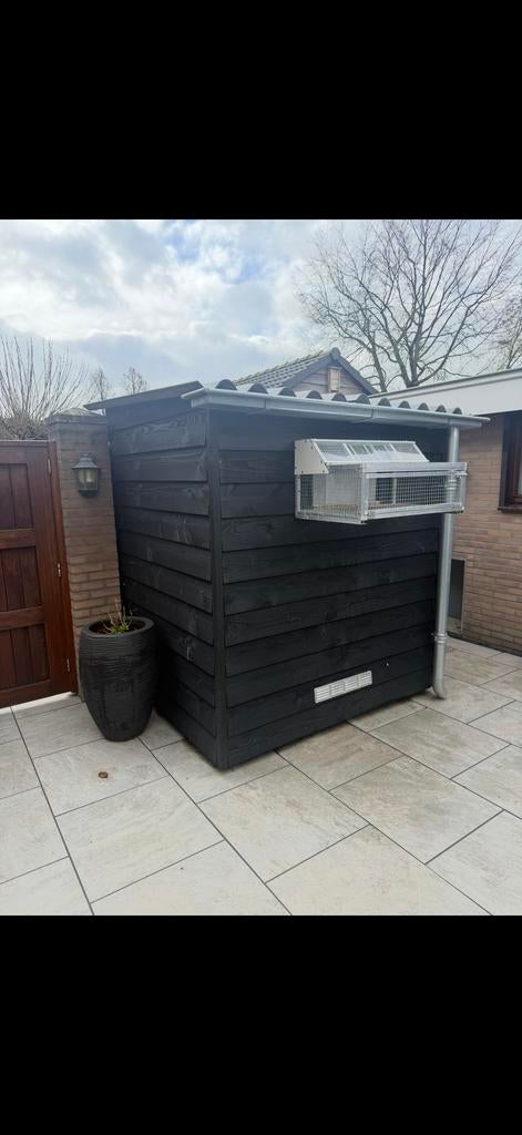 Mooi klein compact duivenhokje., Ophalen, Gebruikt, Hout, Vogelkooi