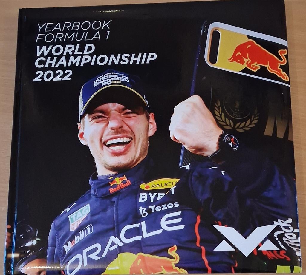 Max Verstappen. Yearbook. Engelstalig. 2022. *Zie tekst., Ophalen, Zo goed als nieuw, Formule 1